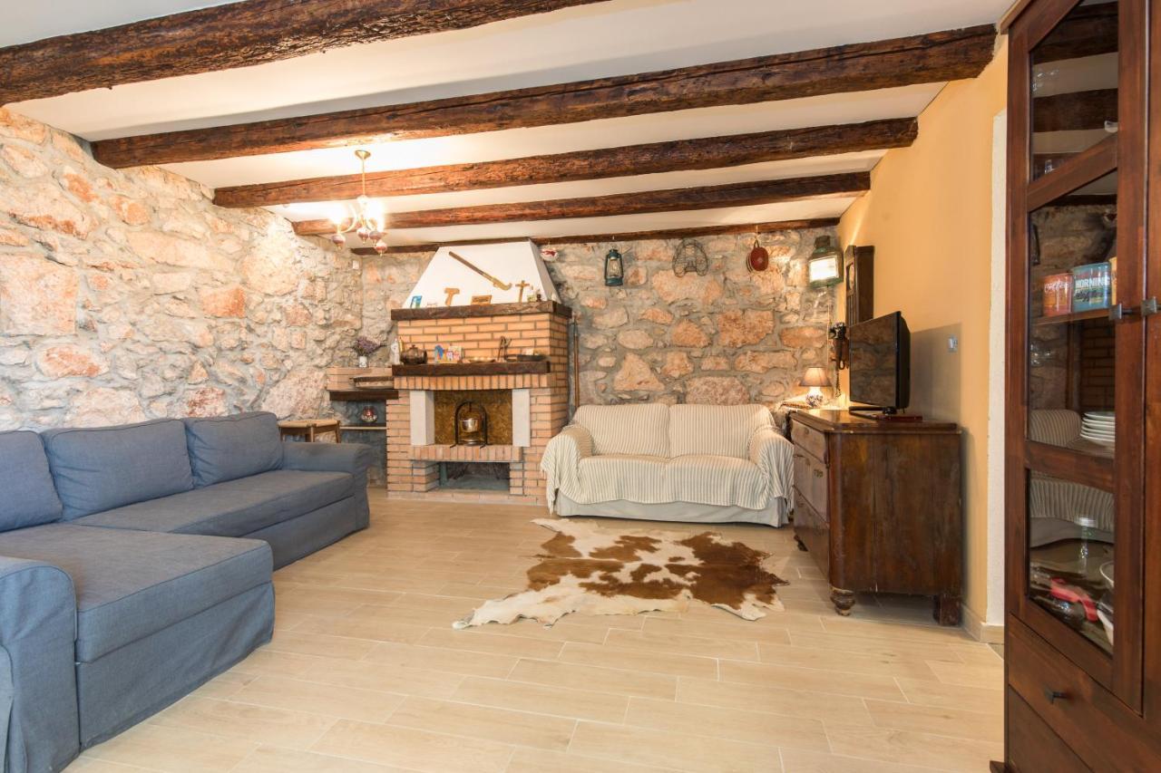 Apartman Lidija Risika Exteriér fotografie