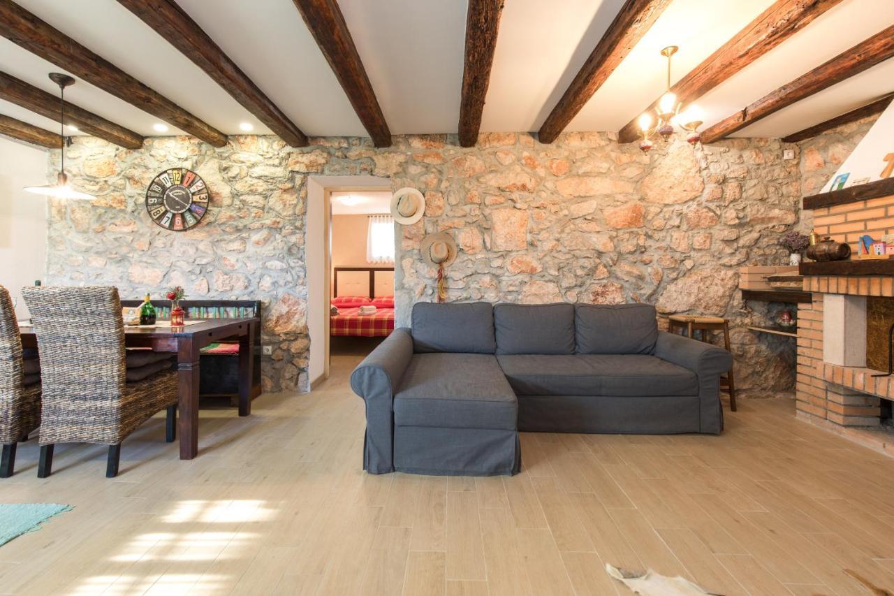 Apartman Lidija Risika Exteriér fotografie